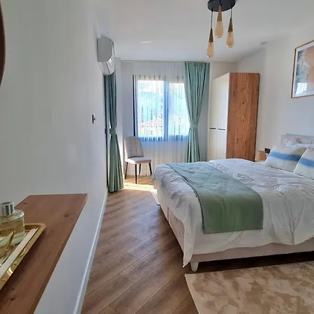 Amazing Sea & Mountain Duplex In 伊兹密特